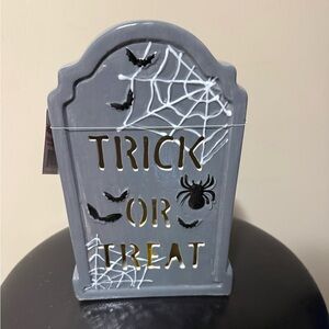 NWT Mr. Christmas Mr. Halloween Ceramic LED Trick or Treat Tombstone 10”